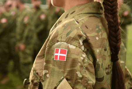 Afskaf værnepligt